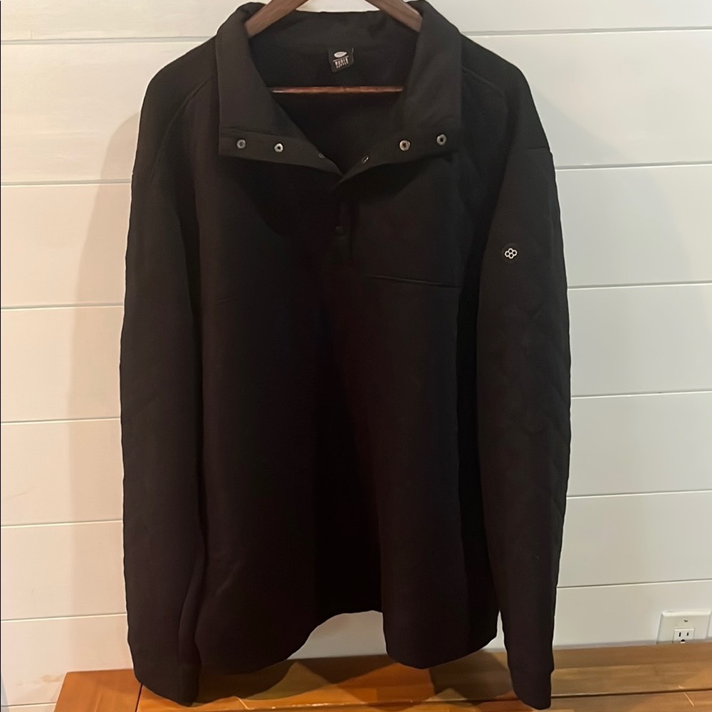 Men's Black Pullover Shirt